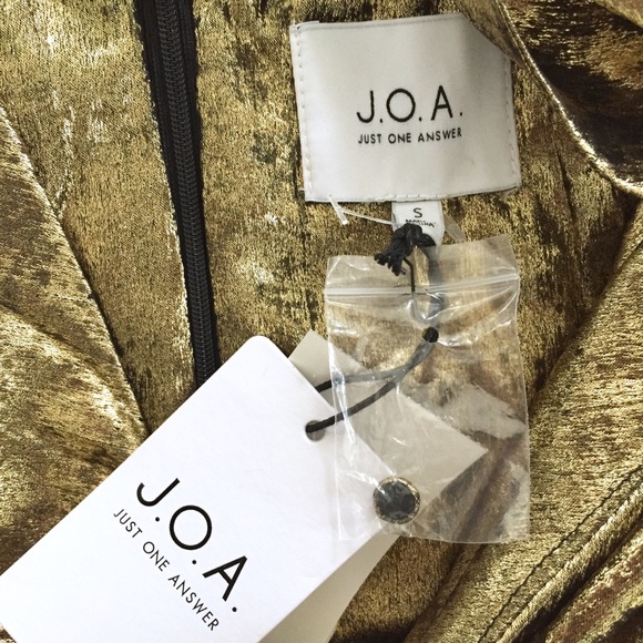 NWT J.O.A. Gold Metallic Wrap Dress - Picture 16 of 16